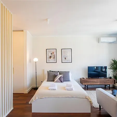 Apartment Almada 516 By Lovelystay *