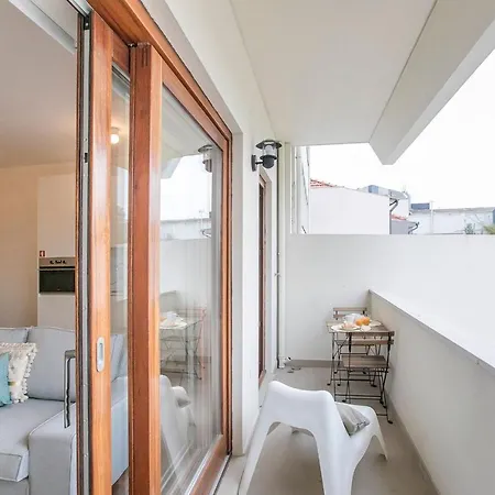 Apartment Almada 516 By Lovelystay