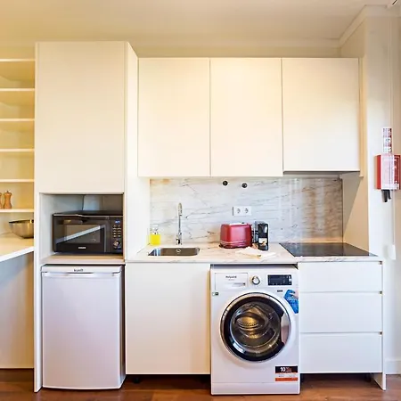 Almada 516 By Lovelystay Apartment